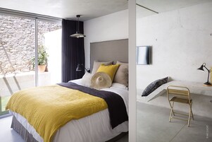 Quarto casal superior, terraço | Roupas de cama premium, escrivaninha, quartos à prova de som