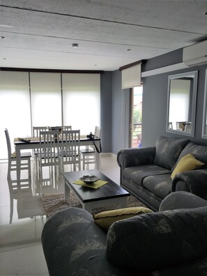 Televisión de pantalla plana 