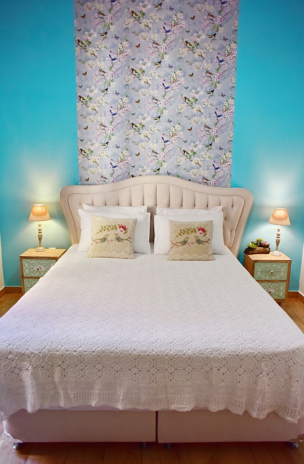 1 bedroom, in-room safe, desk, iron/ironing board