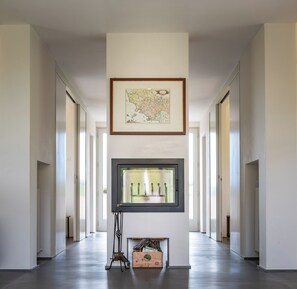 Villa de lujo, 3 habitaciones (Residenza 2) | Zona de estar | Una televisión de pantalla plana