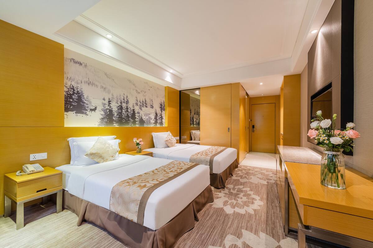 Elegant Twin Room