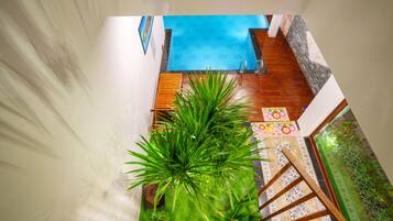 Kolam renang outdoor