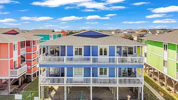 House, 2 Bedrooms | Exterior