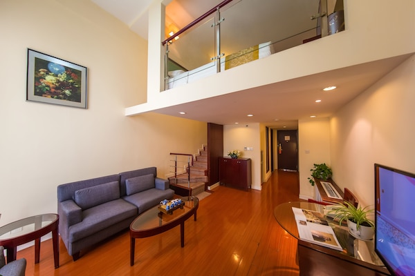 Duplex Twin Room | Desk, blackout drapes, soundproofing, WiFi (free)