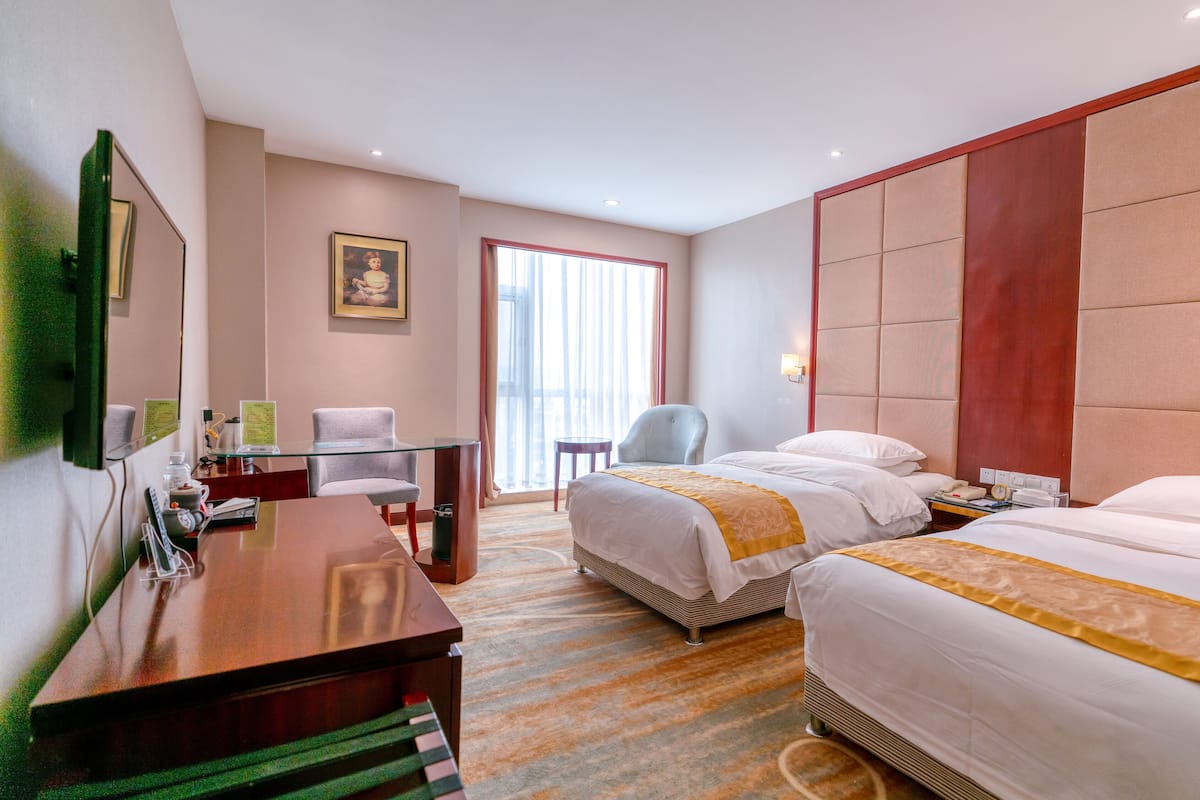 Superior-Zweibettzimmer | Schreibtisch, Verdunkelungsvorhänge, schallisolierte Zimmer