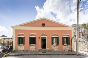 Exterior - Moraitis Mansion (Corfu)