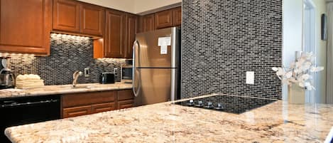 Condo, 1 Bedroom | Private kitchen