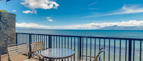 Condo, 2 Bedrooms | Property grounds