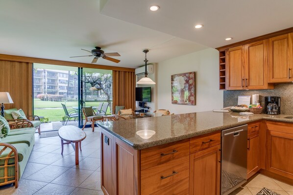 Huoneisto, 2 makuuhuonetta | Yksityinen keittiö | Jääkaappi, mikroaaltouuni, uuni, kahvin-/teenkeitin