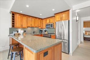 Appart'hôtel, 2 chambres | Cuisine privée