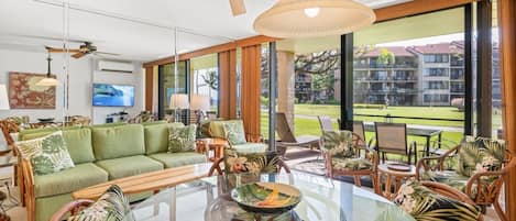 Condo, 2 Bedrooms | Interior