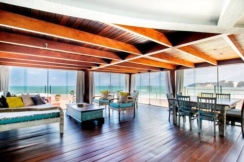 Cobertura panorâmica, 3 quartos, banheira de hidromassagem, vista para o oceano | Vista da propriedade