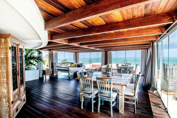 Panoramic Penthouse, 3 Bedrooms, Jetted Tub, Ocean View | Dining - Residence Vespucci (Natal)