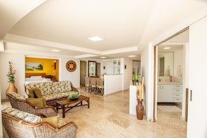 Family Room, 3 Bedrooms, Terrace, Sea Facing | Living area