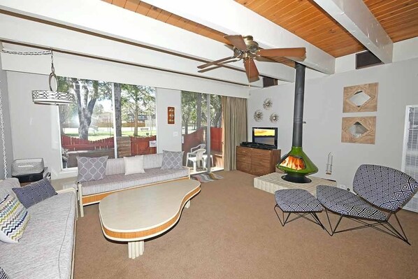 Condo, 1 Bedroom | Interior