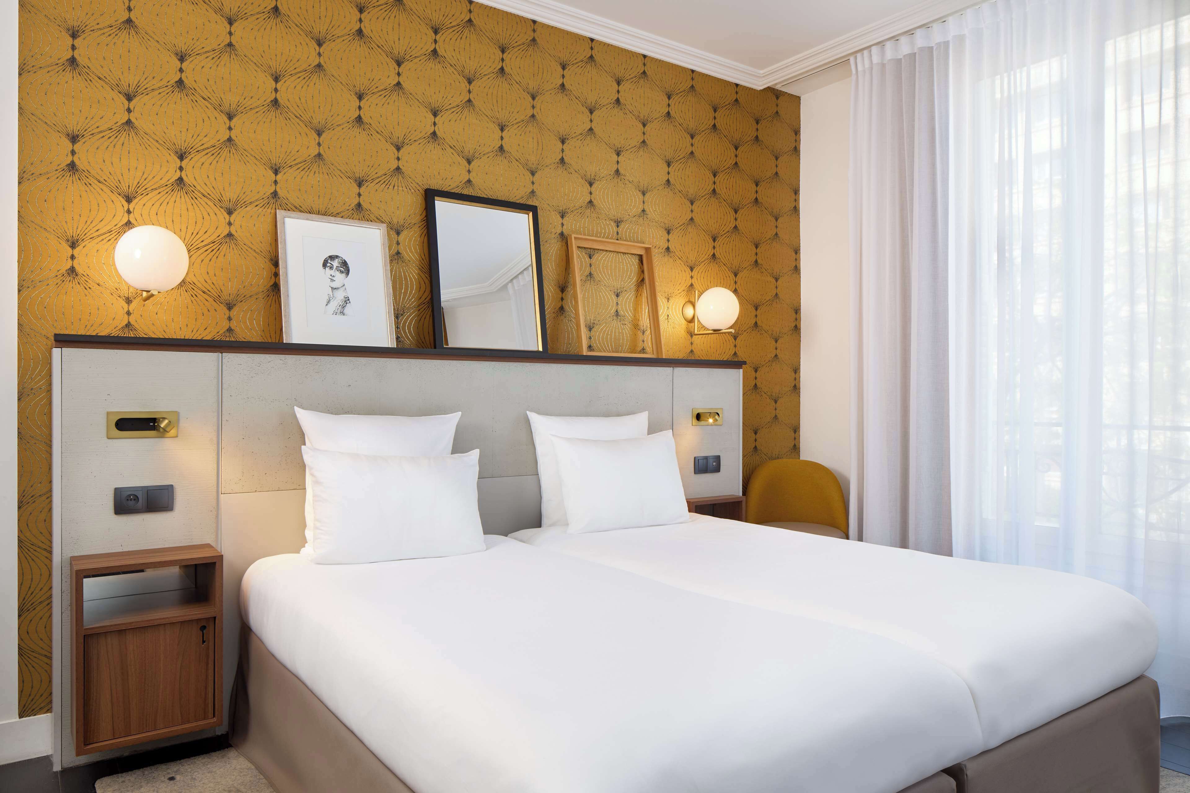 superior room, 2 single beds, non smoking | premium bedding, pillow-top beds, in-room safe, desk