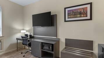 Standard Room, 1 King Bed, Accessible, Non Smoking