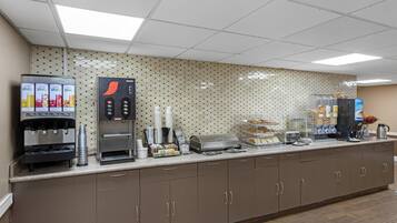 Free daily continental breakfast