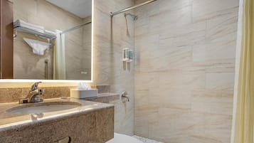 Standard Room, 1 King Bed, Non Smoking, Refrigerator & Microwave | Bathroom | Free toiletries, hair dryer, towels, soap