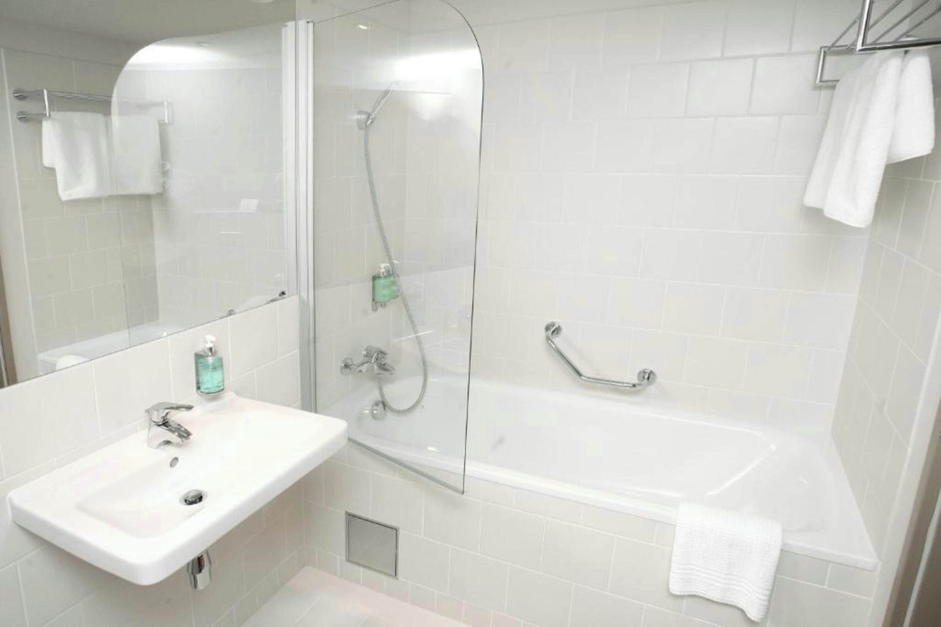 Photo - Leonardo Hotel Leeds