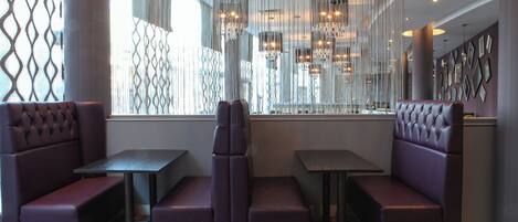 Bar (in der Unterkunft)