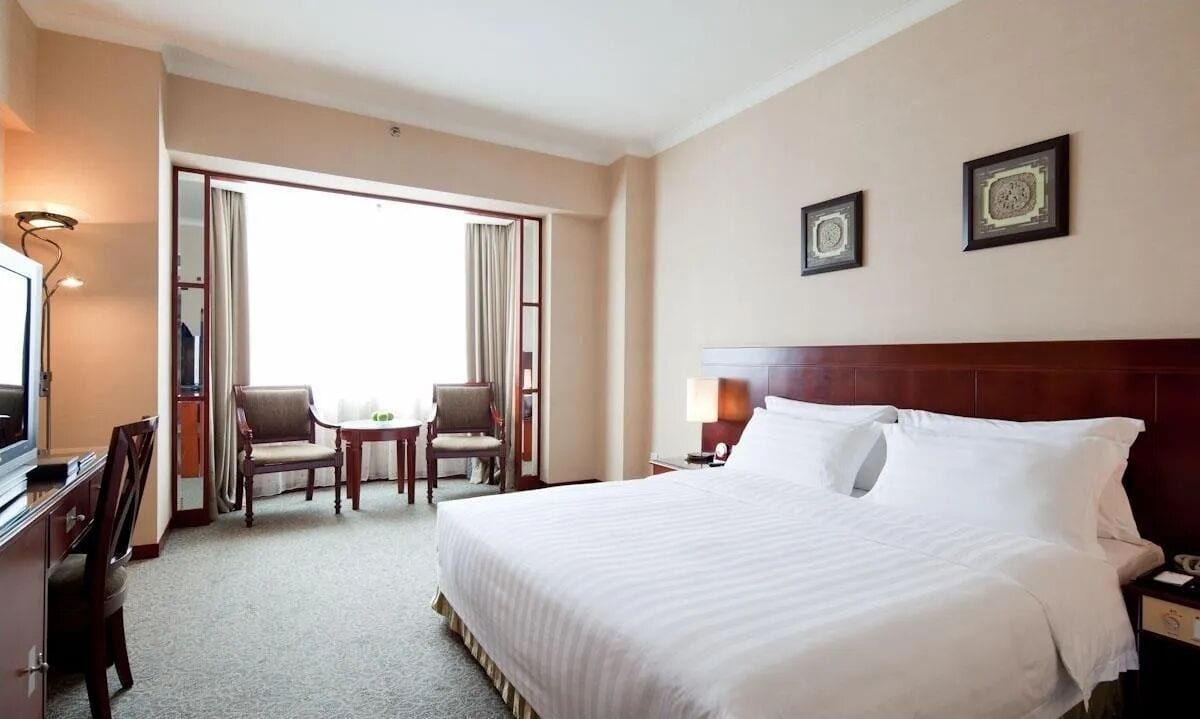 Literie de qualité, minibar, coffre-fort, bureau