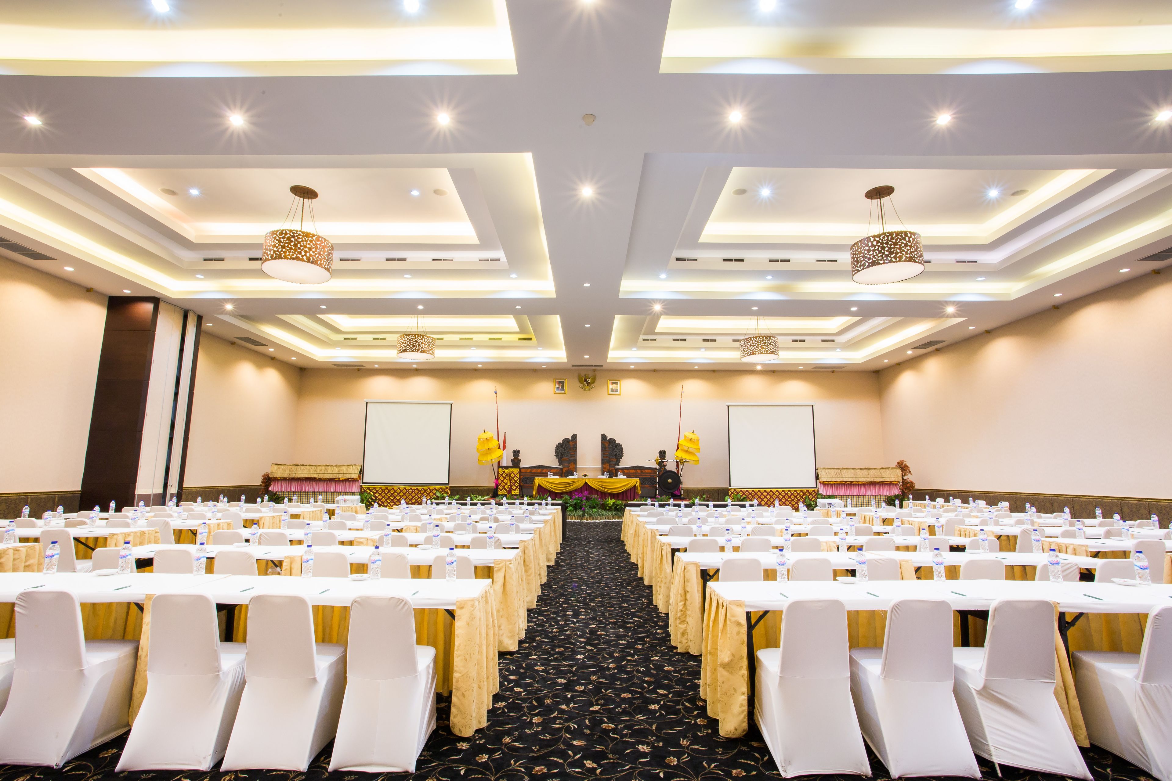 Photo - Plagoo Holiday Hotel
