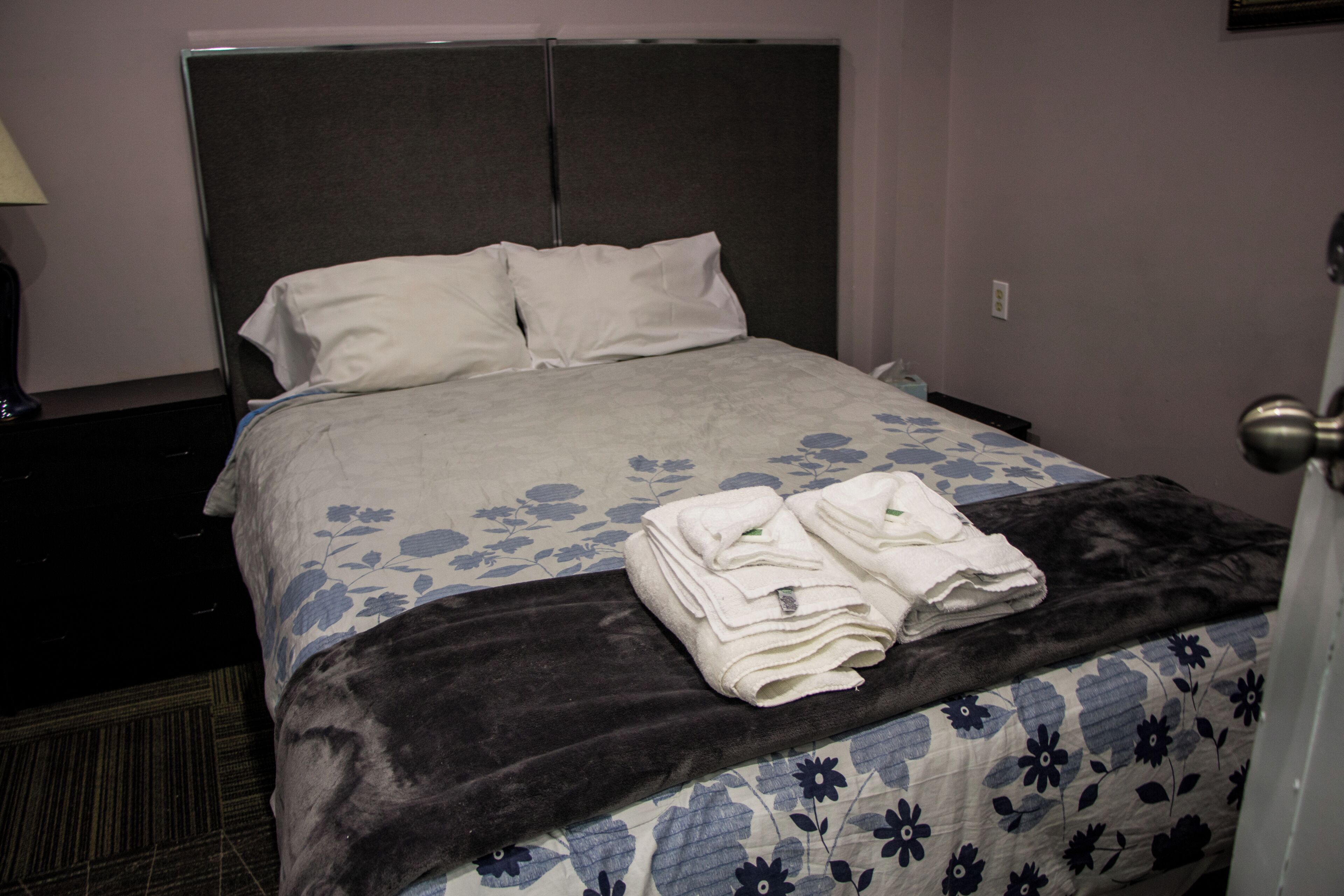 Double Room, 1 Queen Bed | Egyptian cotton sheets, Tempur-Pedic beds, in-room safe