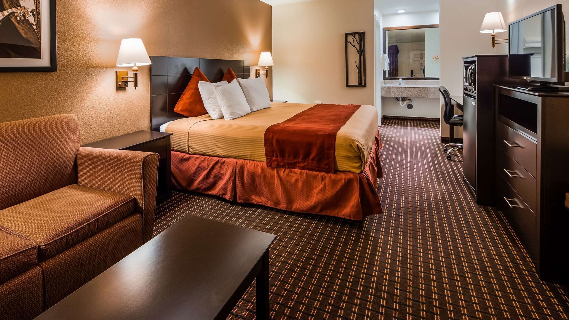 In-room safe, desk, laptop workspace, iron/ironing board