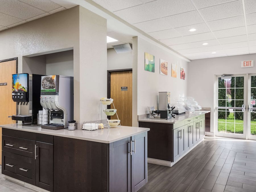 Free buffet breakfast