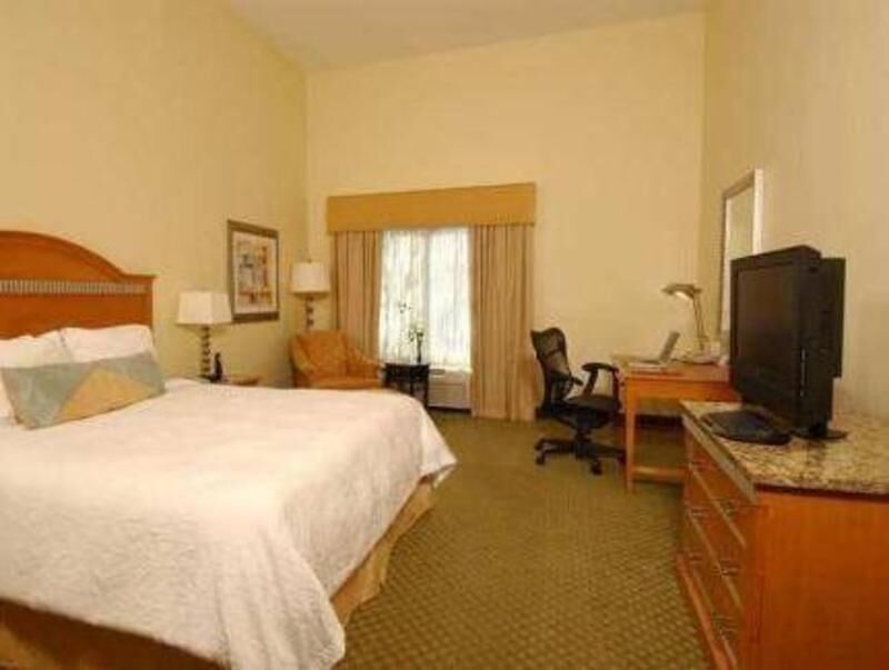 Down comforters, in-room safe, desk, laptop workspace