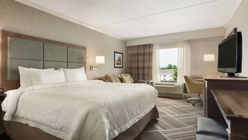 Seprai premium, meja kerja, dan ruang kerja ramah laptop