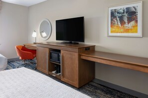 Literie de qualité supérieure, coffres-forts dans les chambres, bureau