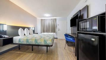 Desk, laptop workspace, free WiFi, bed sheets