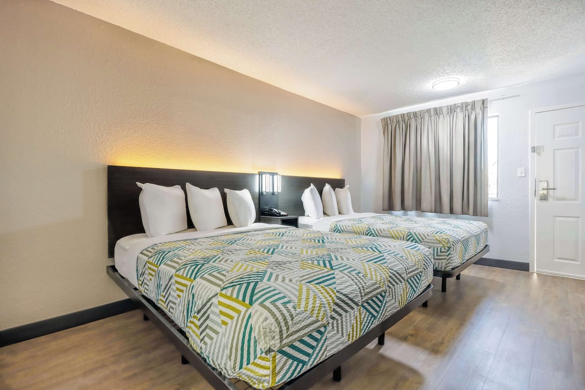 Desk, laptop workspace, free WiFi, bed sheets