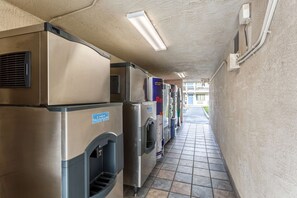 Vending machine - Motel 6 El Paso, TX - East (El Paso)