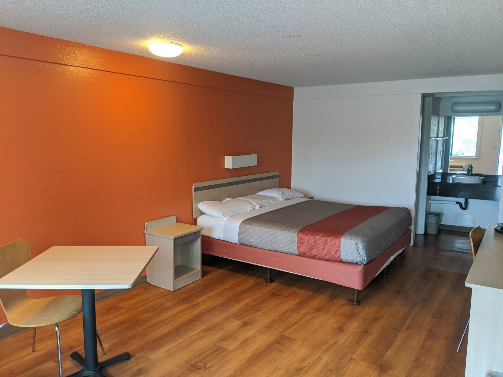 Desk, laptop workspace, blackout drapes, free WiFi