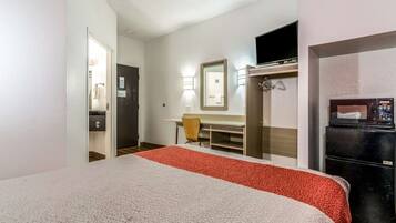 Desk, laptop workspace, free WiFi, bed sheets