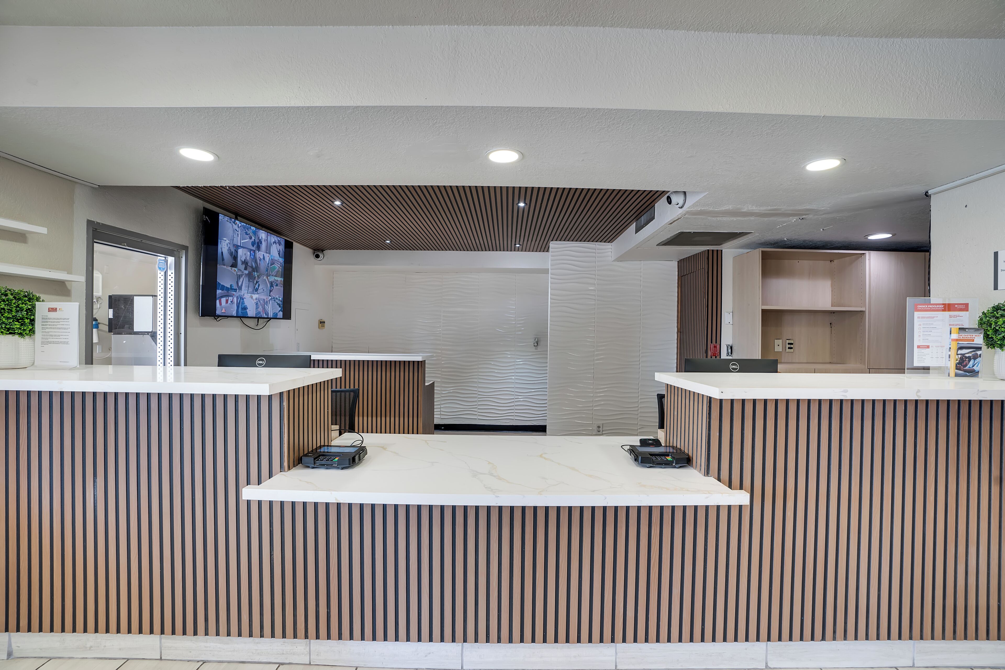 Photo - Econo Lodge Stockton near I-5 Fairgrounds