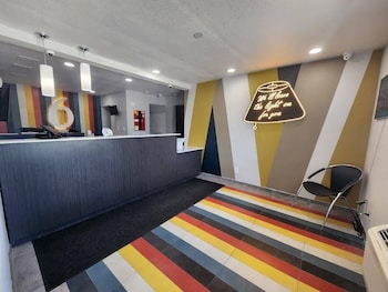 Lobby at Motel 6 Venice, FL