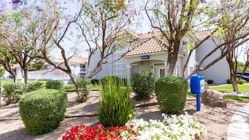 Grillaus-/piknikalue