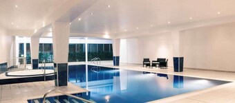 Holland House Hotel Cardiff By Sunday