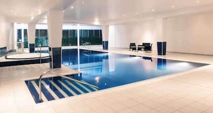 Holland House Hotel Cardiff By Sunday