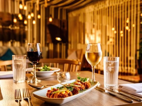 Breakfast and dinner served. Holland House Hotel Cardiff By Sunday