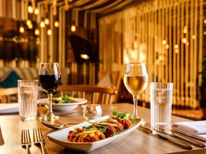 Holland House Hotel Cardiff By Sunday