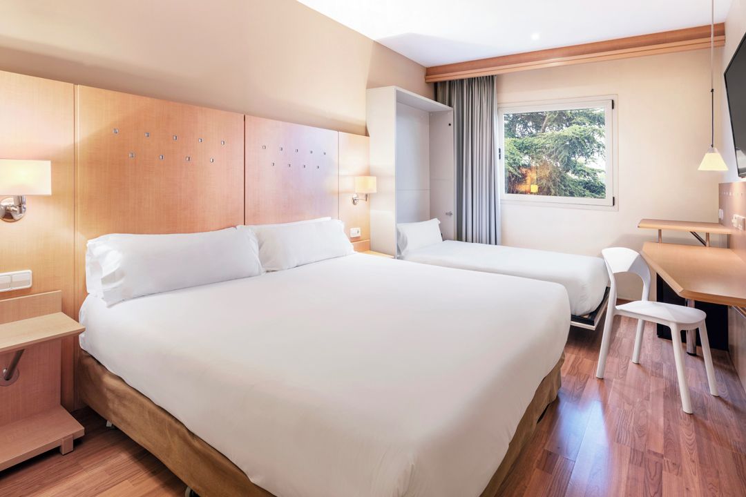 Down comforters, desk, soundproofing, iron/ironing board (on request)