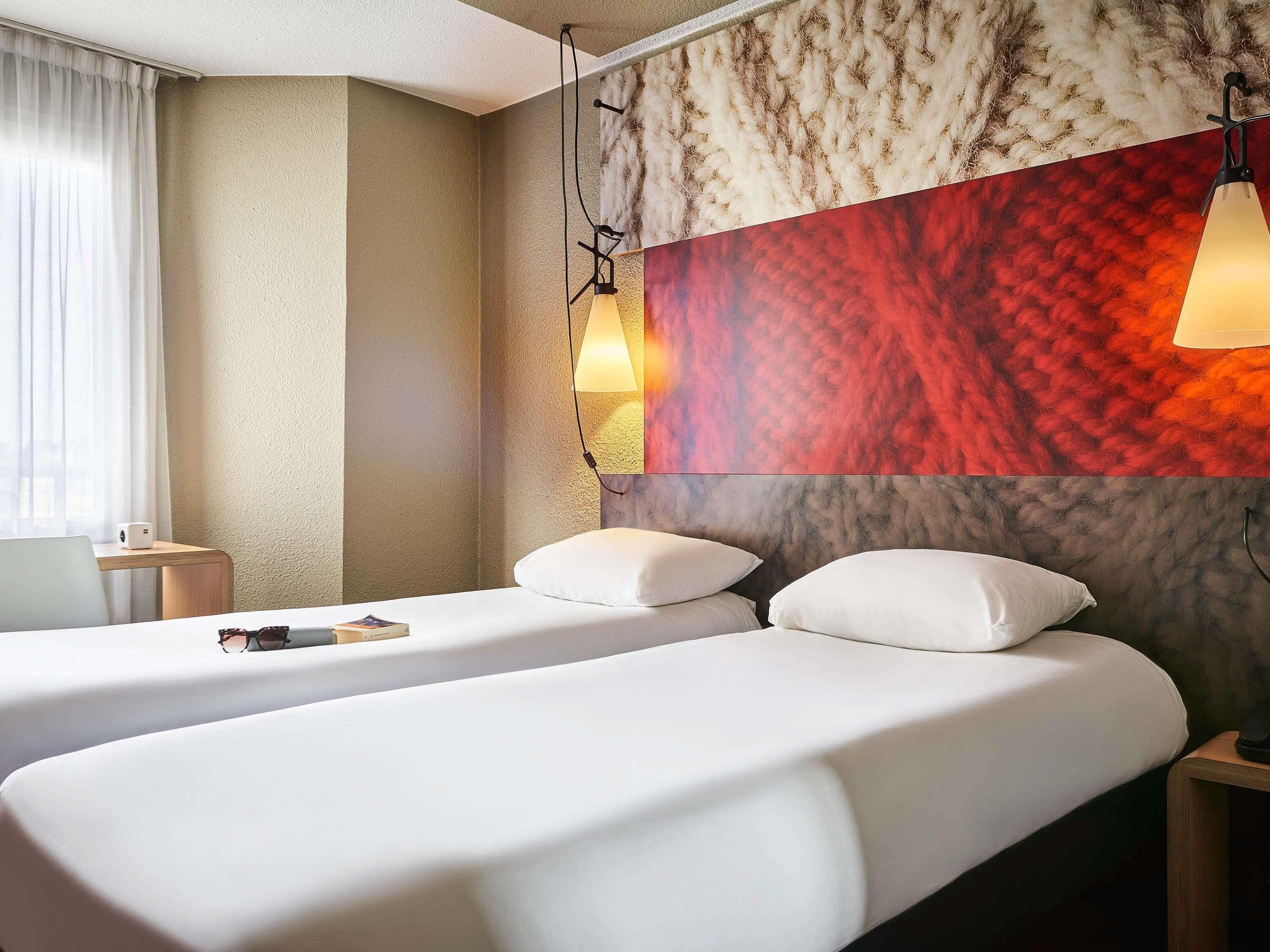 Chambre Standard, 2 lits une place