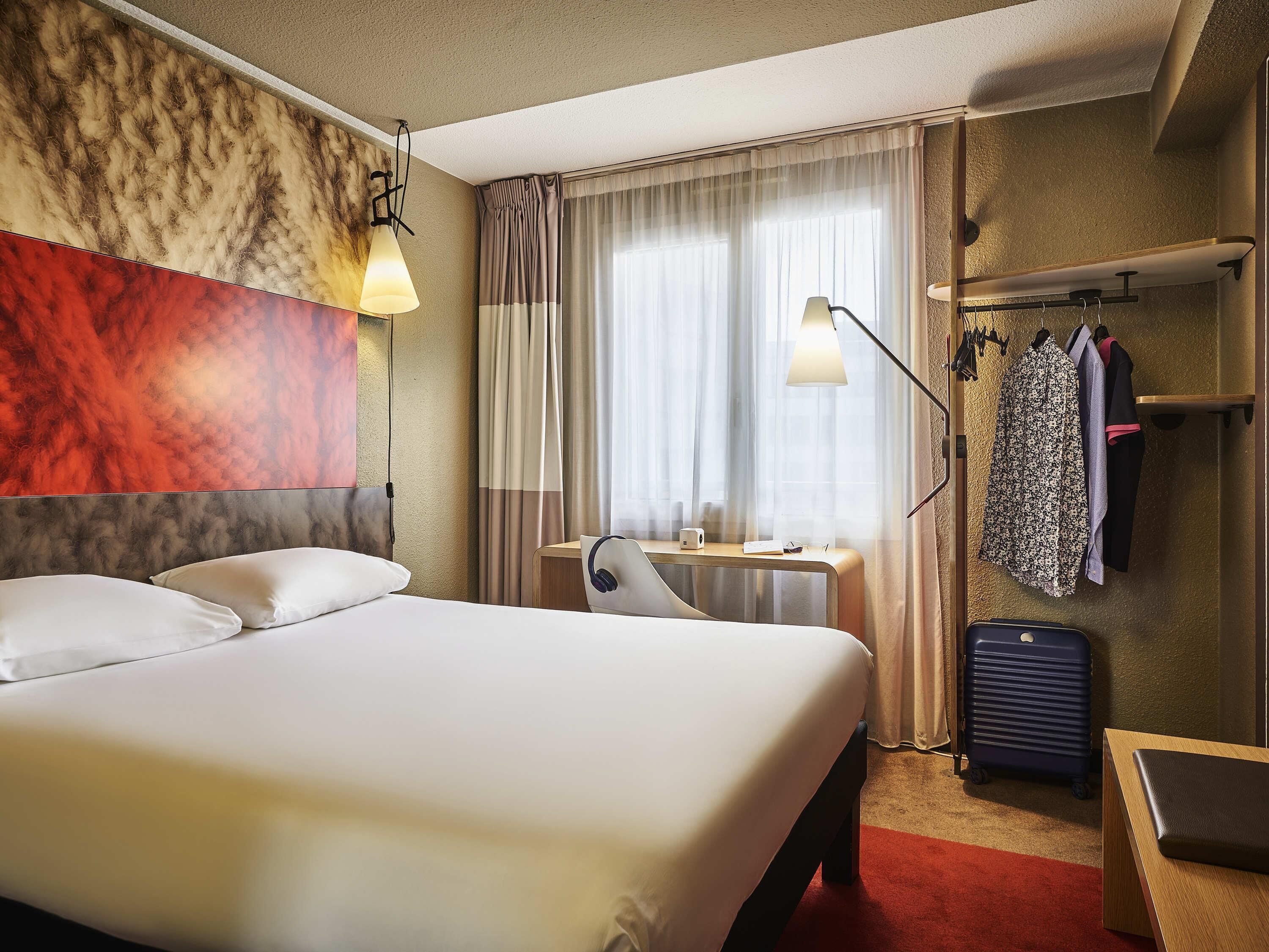 Rom – standard, 1 dobbeltseng | Sengetøy av topp kvalitet, skrivebord, blendingsgardiner og lydisolert