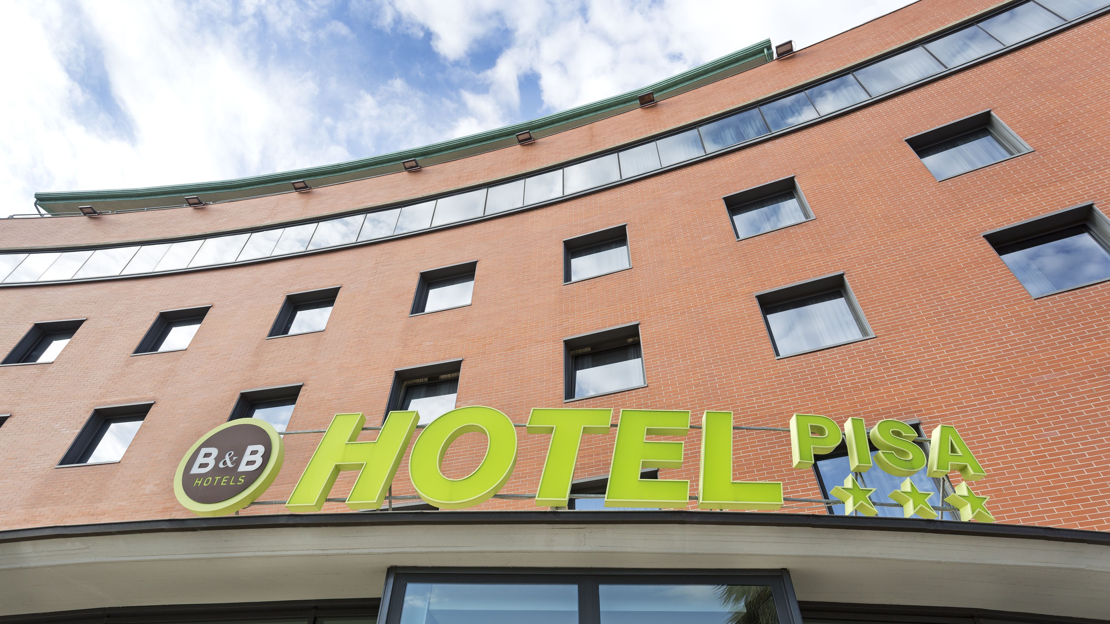 Photo - B&B HOTEL Pisa Airport