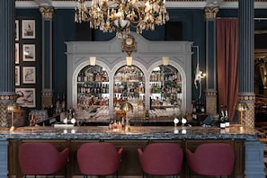 2 restaurants; breakfast, lunch and dinner served  - Elite Hotel Mollberg (Helsingborg)